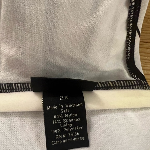 Apt.9 Tankini Swim Top 2X - Picture 4 of 5